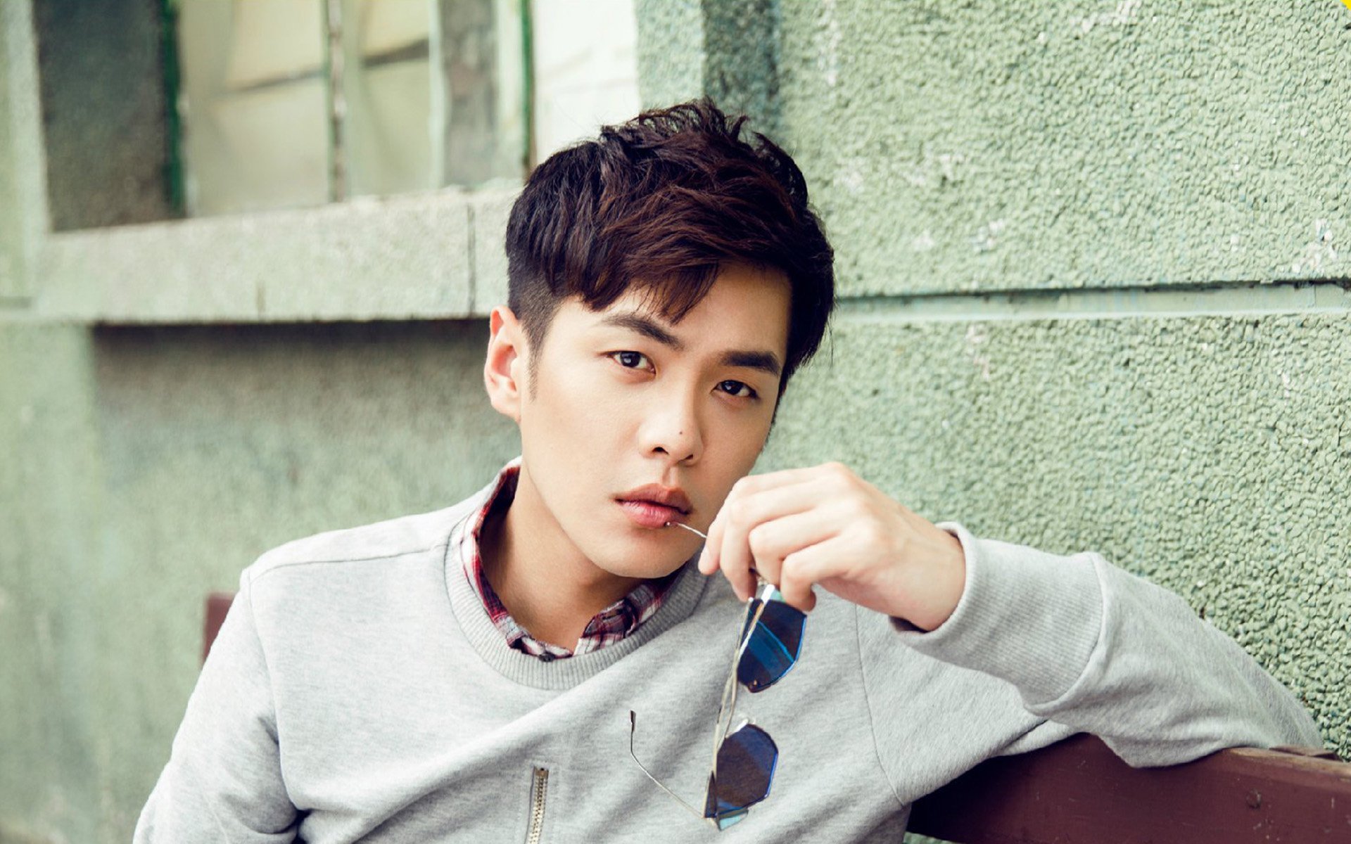 中国足球国家队聚焦压迫式防守体系重建,足球防守压迫教案