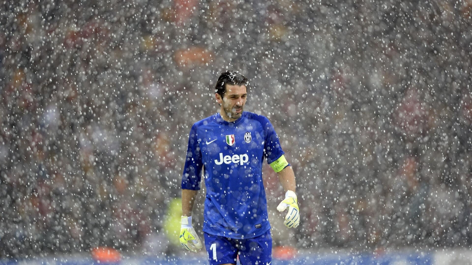 “尼古拉斯·桑特基的精湛技巧与领导力，成就阿根廷美洲狮队的未来”